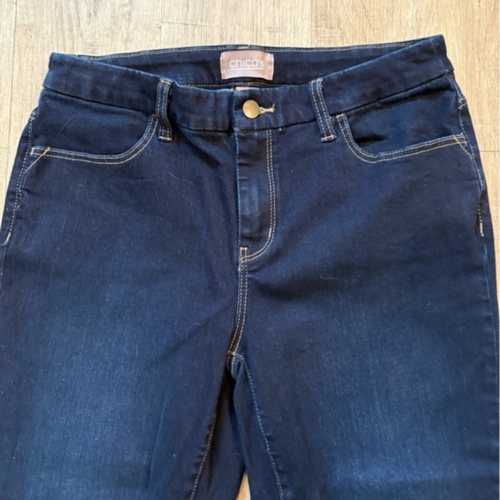 Chico’s size 0 Cropped Dark Blue Women's Jeans (small equivalent) - Picture 5 of 9